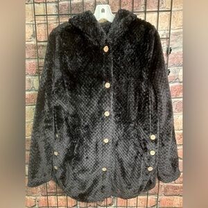 Fluffy cozy hooded button sweater size medium, no brand tag